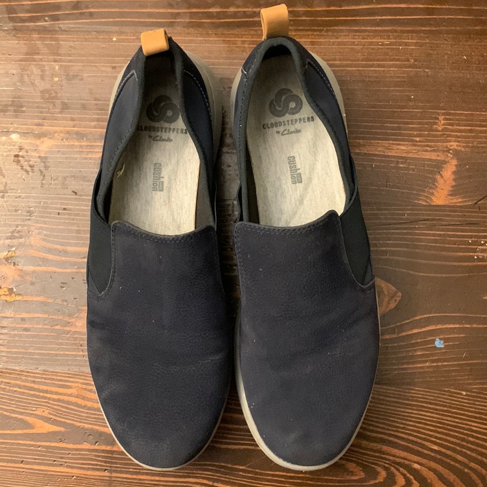 Clarks cloudsteppers slip on shoes